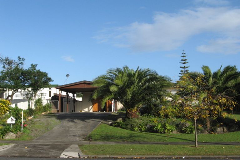 Photo of property in 83 Gossamer Drive, Pakuranga Heights, Auckland, 2010