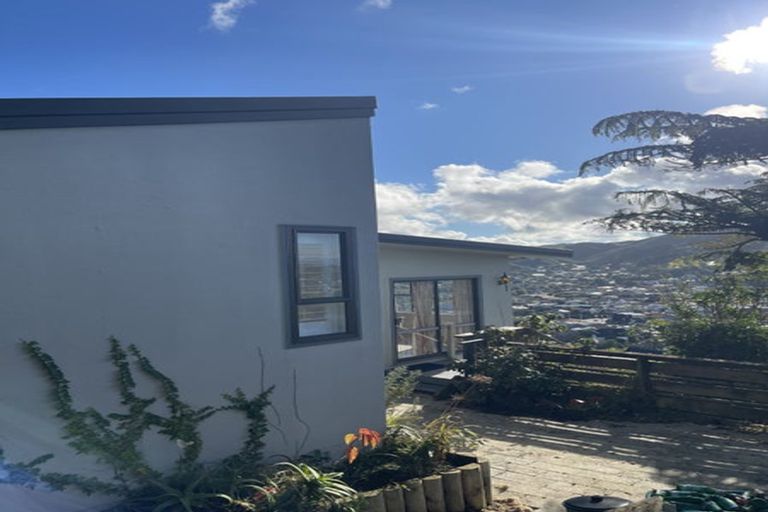 Photo of property in 5 Kate Way, Karori, Wellington, 6012