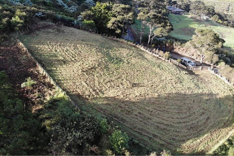 Photo of property in 188 Pinchgut Road, Kaukapakapa, 0873