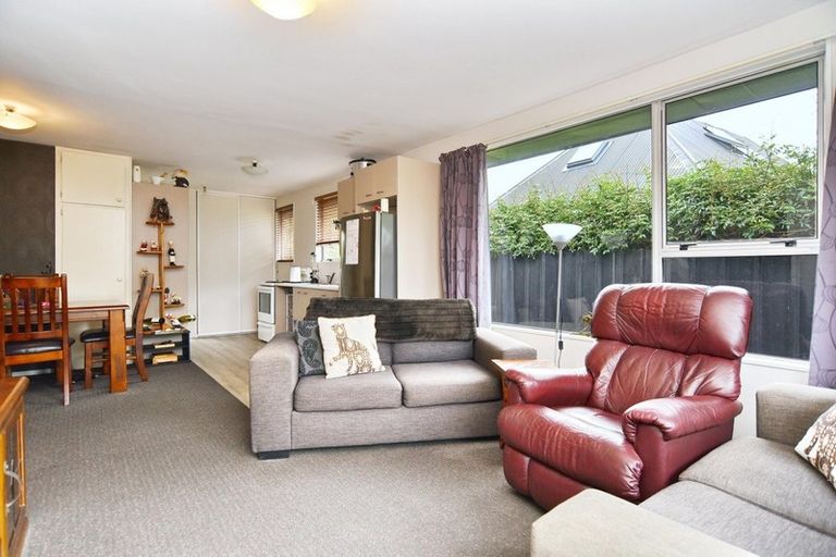 Photo of property in 2/91 Bayswater Crescent, Bromley, Christchurch, 8062