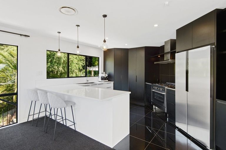 Photo of property in 10a Dalefield Drive, Cashmere, Christchurch, 8022