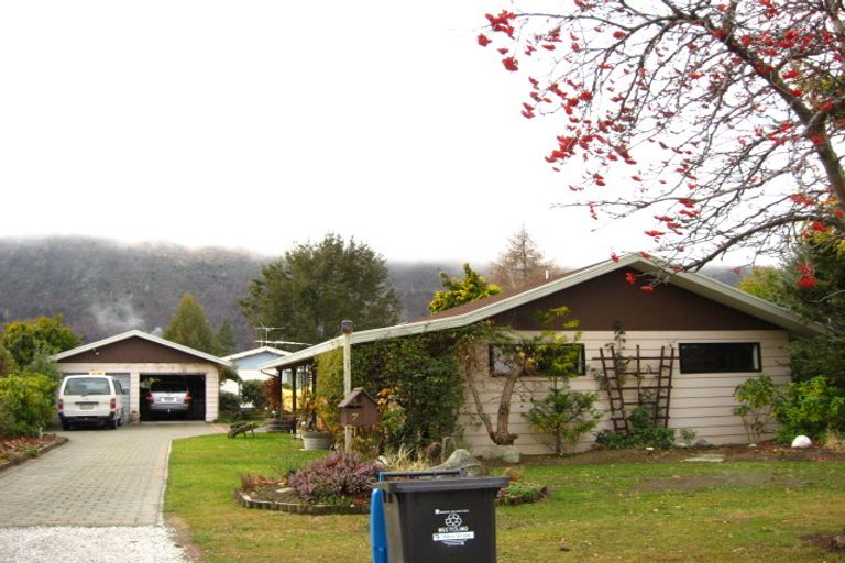 Photo of property in 7 Thomson Street, Arrowtown, 9302