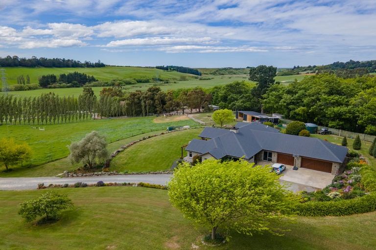 Photo of property in 151 Oakwood Road, Hadlow, Timaru, 7974