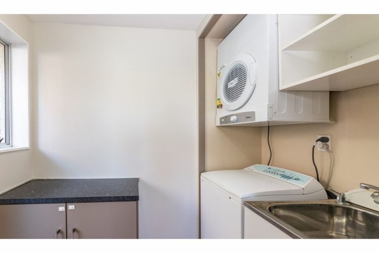 Photo of property in 523 Marine Parade, South New Brighton, Christchurch, 8062