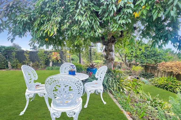 Photo of property in 6 Strathmore Place, Whakatane, 3120