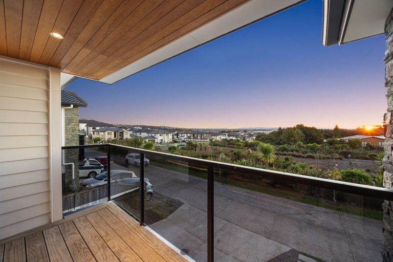 Photo of property in 7 Fricker Way, Flat Bush, Auckland, 2019