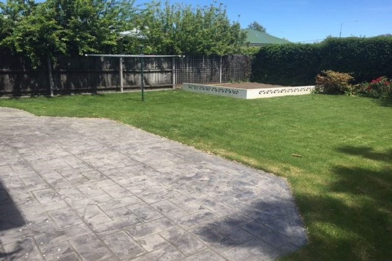 Photo of property in 16 Kennedys Bush Road, Halswell, Christchurch, 8025