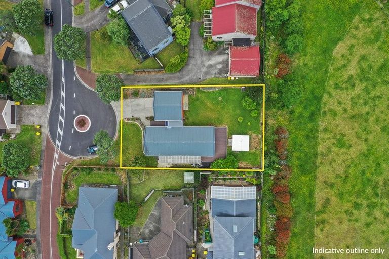 Photo of property in 16 View Ridge Drive, Ranui, Auckland, 0612