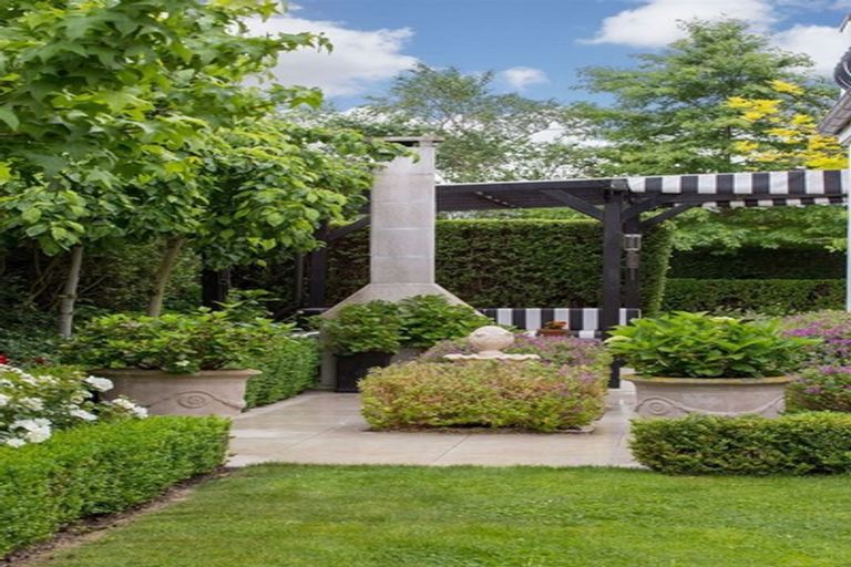 Photo of property in 8 Haddon Lane, Harewood, Christchurch, 8051