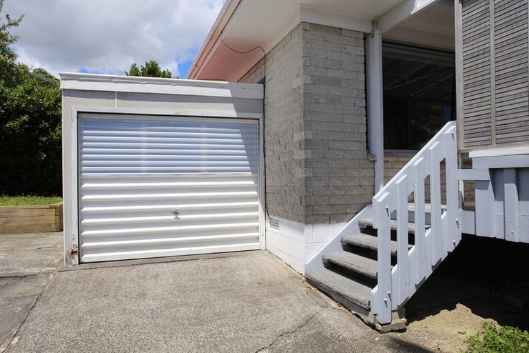 Photo of property in 3/25 Widmore Drive, Massey, Auckland, 0614