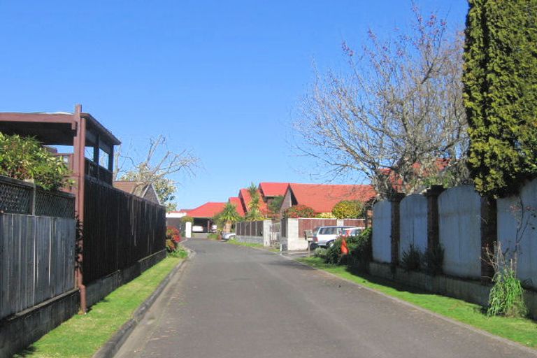 Photo of property in 18 Cooper Place, Chedworth, Hamilton, 3210