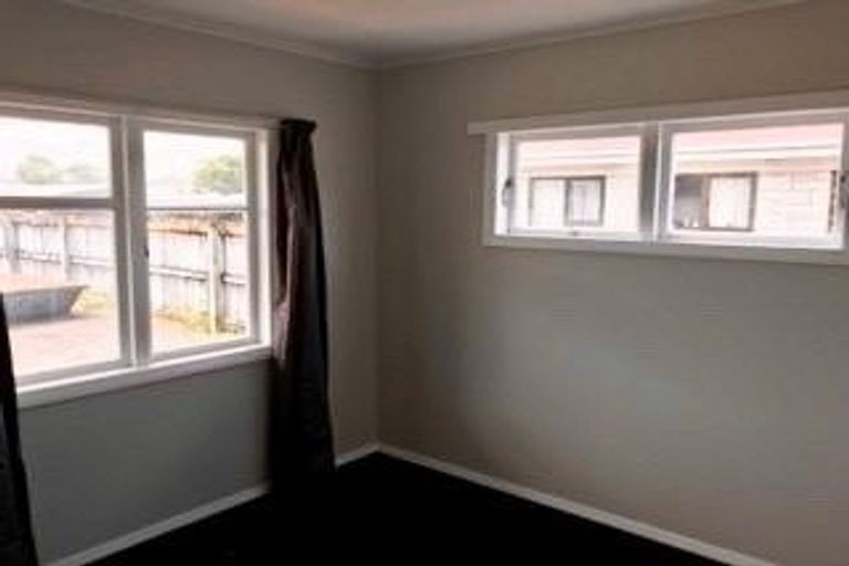 Photo of property in 27 Harwood Crescent, Otara, Auckland, 2023