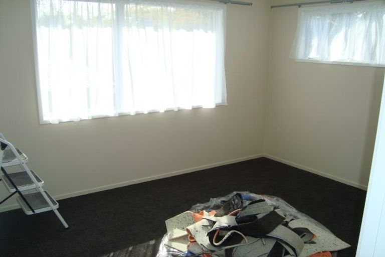Photo of property in 52 Hartley Terrace, Massey, Auckland, 0614