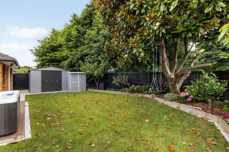 Photo of property in 32 Winchester Place, Rototuna North, Hamilton, 3210