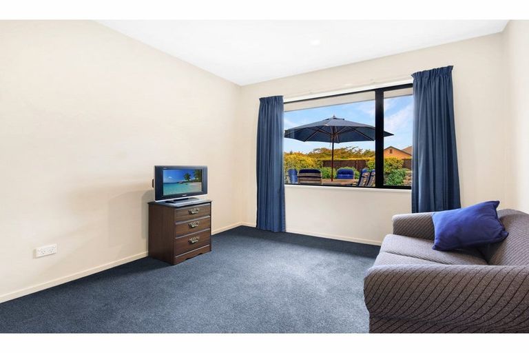 Photo of property in 17 Stark Place, Kaiapoi, 7630