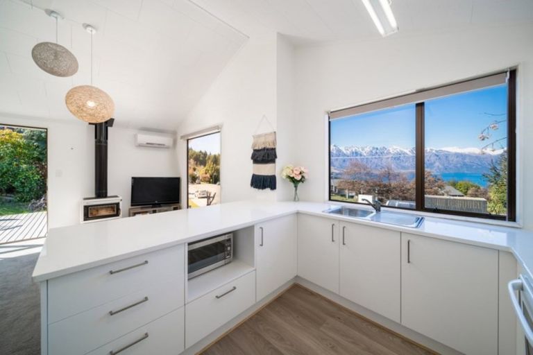 Photo of property in 138 Fernhill Road, Fernhill, Queenstown, 9300