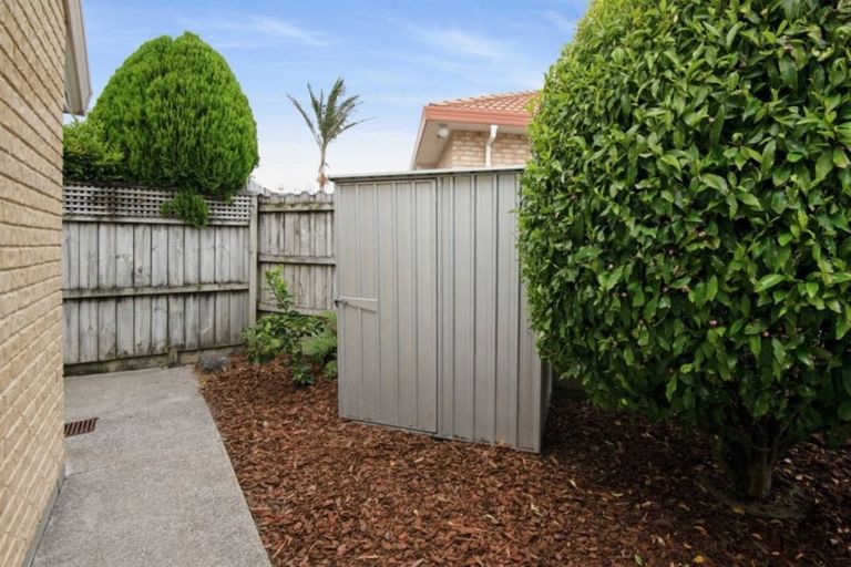 Photo of property in 2/39 Tarnica Road, Northpark, Auckland, 2013
