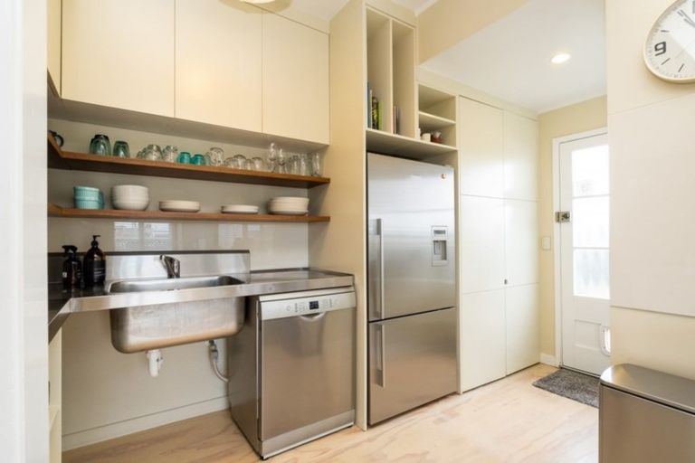 Photo of property in 5 Ferguson Avenue, Westshore, Napier, 4110