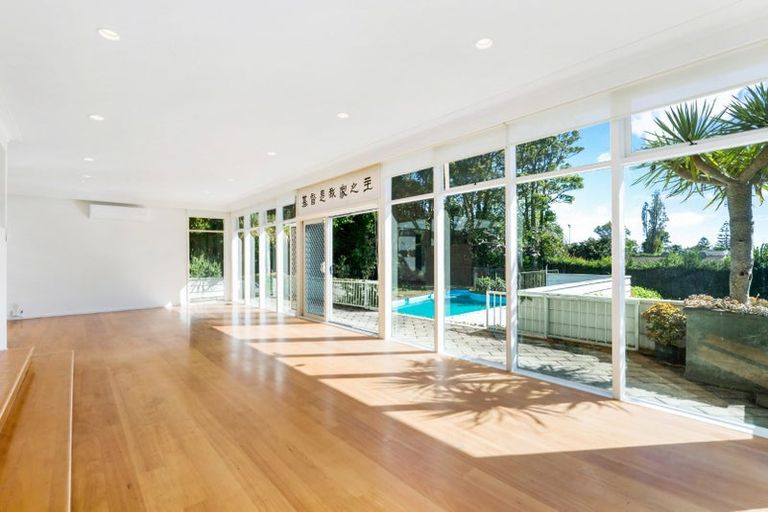 Photo of property in 126 Cook Street, Cockle Bay, Auckland, 2014