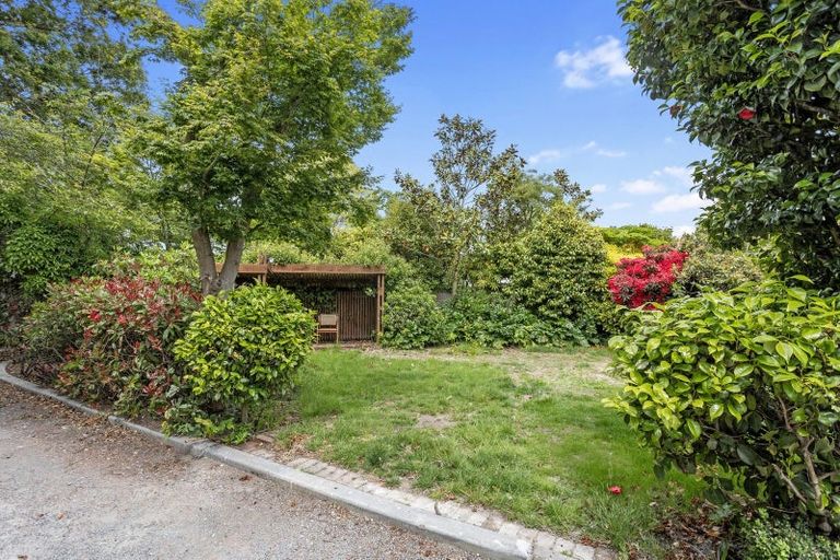 Photo of property in 65 Kotare Street, Fendalton, Christchurch, 8041