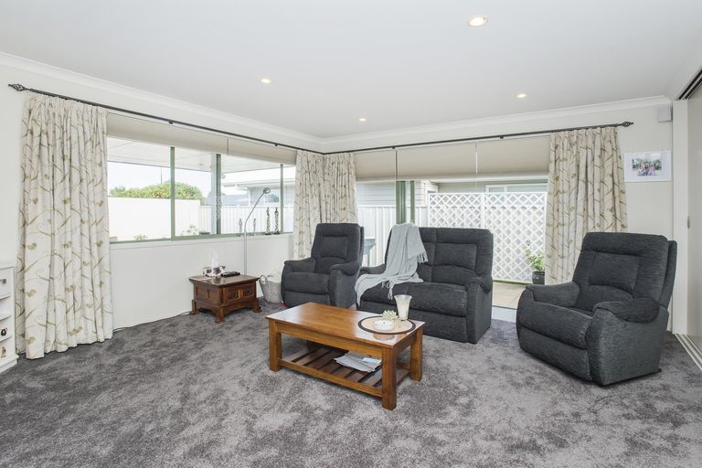 Photo of property in 26 Pohutukawa Grove, Lytton West, Gisborne, 4010