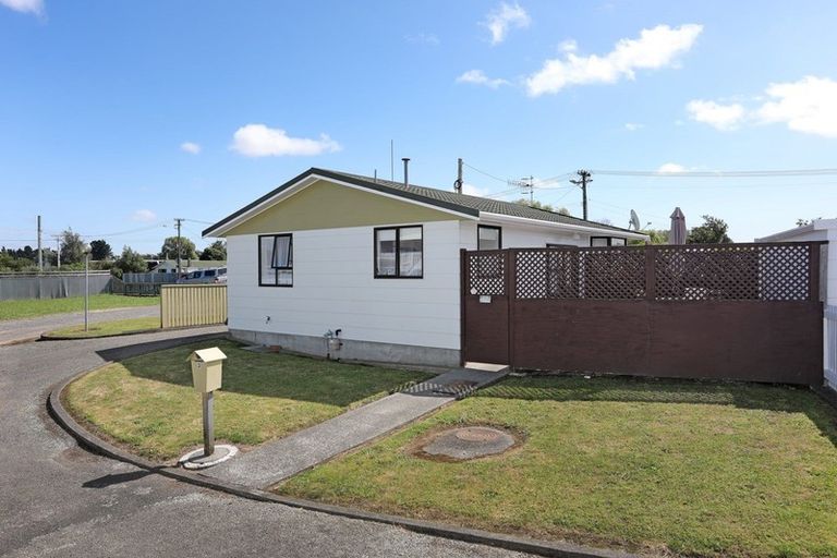 Photo of property in 3/21 Russell Street, Marton, 4710