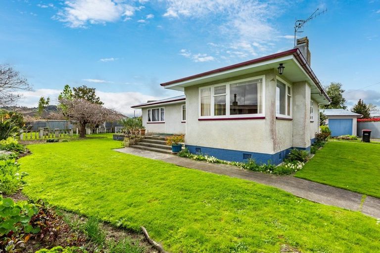 Photo of property in 4 Avon Terrace, Taradale, Napier, 4112