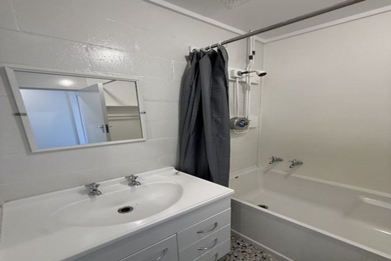 Photo of property in 8 Banff Street, Regent, Whangarei, 0112