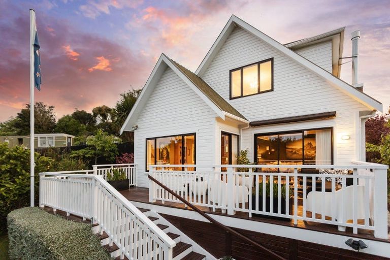 Photo of property in 4 District Road, Roseneath, Port Chalmers, 9023