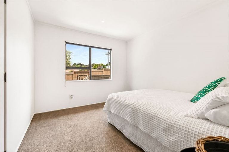 Photo of property in 2/14 Matama Road, Glen Eden, Auckland, 0602