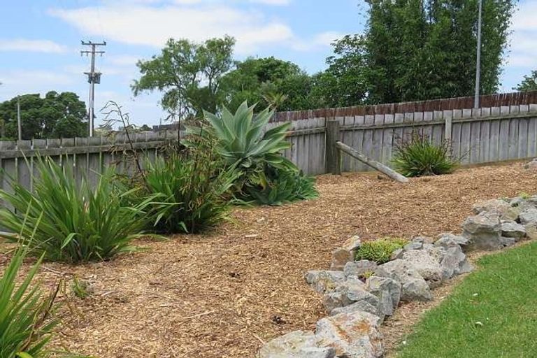Photo of property in 582 Pahi Road, Pahi, Paparoa, 0571