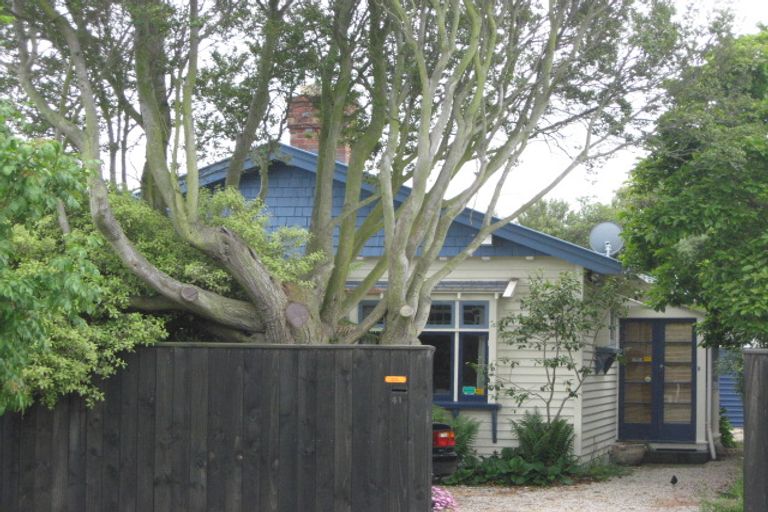 Photo of property in 41 Heywood Terrace, Richmond, Christchurch, 8013