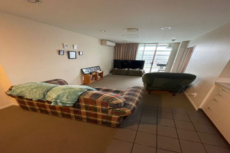 Photo of property in Proximity Apartments, 401/17 Osterley Way, Manukau, Auckland, 2104