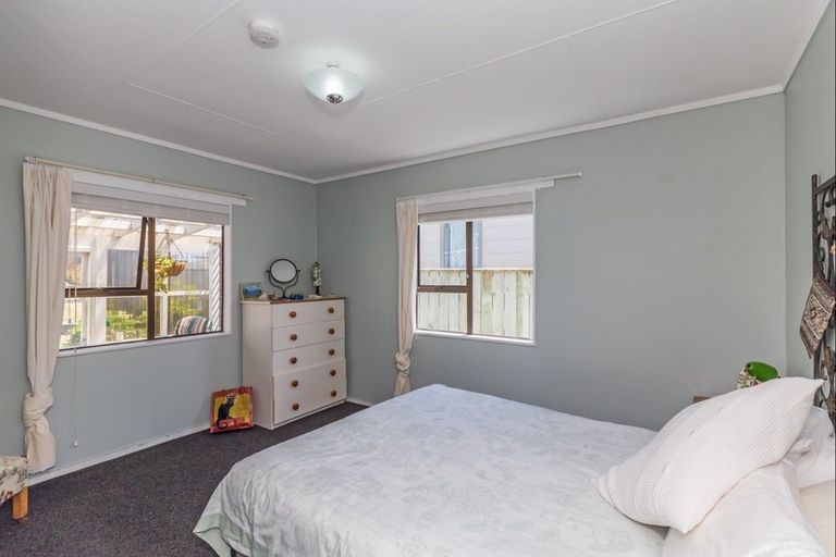 Photo of property in 6 Ruanui Street, Himatangi Beach, Foxton, 4891