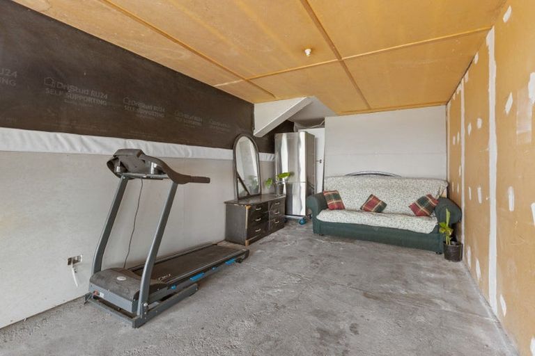 Photo of property in 9 Mount View Place, Spotswood, New Plymouth, 4310