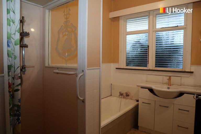 Photo of property in 9 Owen Street, Green Island, Dunedin, 9018