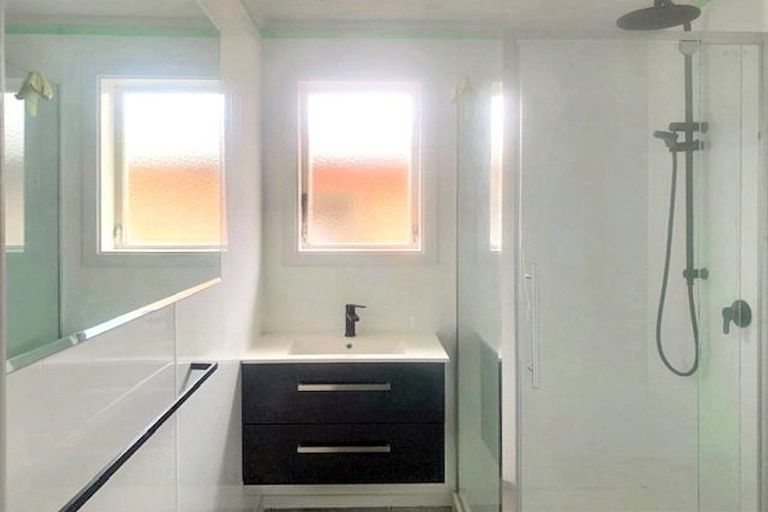 Photo of property in 70 Stout Street, Shannon, 4821