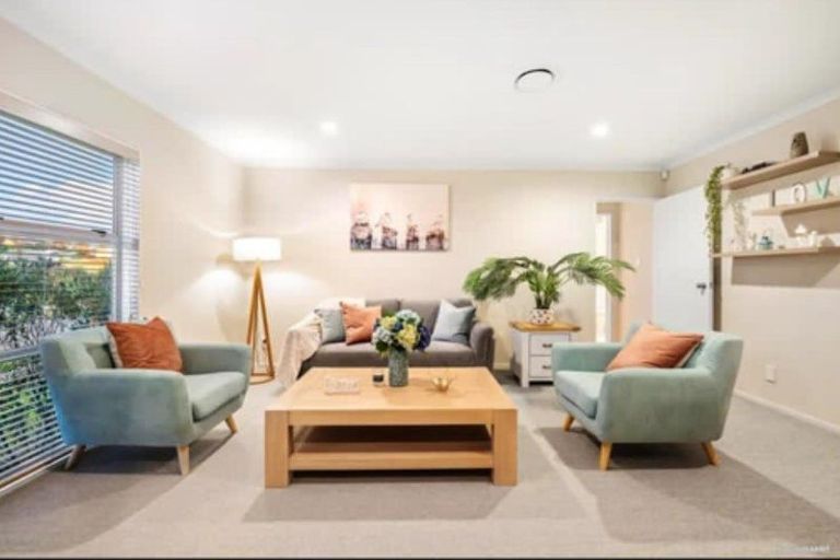 Photo of property in 30 Riviera Drive, Flat Bush, Auckland, 2019