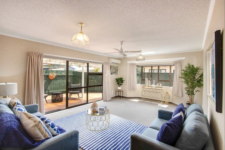 Photo of property in 1/52 Avondale Road, Taradale, Napier, 4112