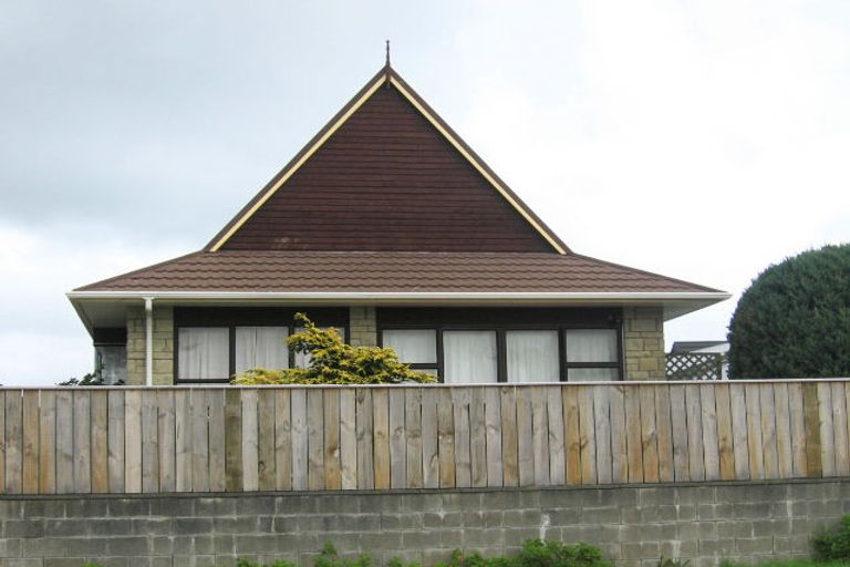 Photo of property in 6 Ocean Road, Paraparaumu Beach, Paraparaumu, 5032