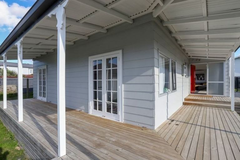 Photo of property in 15 Walsh Street, Forest Lake, Hamilton, 3200