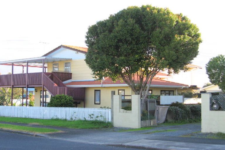 Photo of property in 37 Dillon Crescent, Clover Park, Auckland, 2019