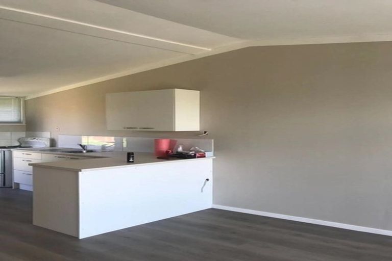 Photo of property in 2/43 Hamlin Road, Mount Wellington, Auckland, 1060