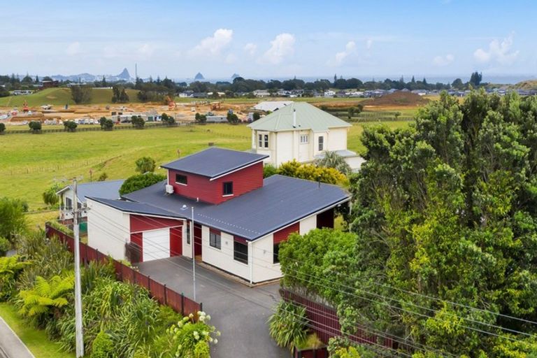 Photo of property in 905 Devon Road, Bell Block, New Plymouth, 4312