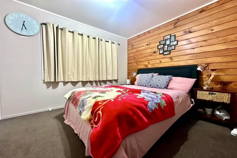 Photo of property in 56 Palomino Drive, Henderson, Auckland, 0612