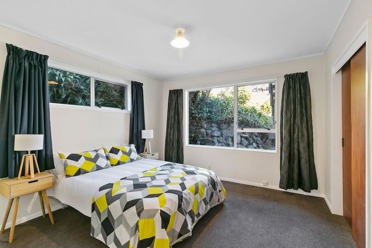 Photo of property in 48a Hungerford Road, Houghton Bay, Wellington, 6023