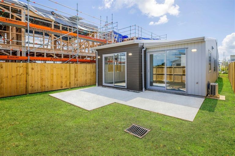 Photo of property in 25 Clayden Shuttleworth Street, Papakura, 2110