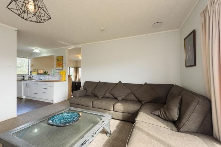 Photo of property in 43b Lord Street, Stokes Valley, Lower Hutt, 5019