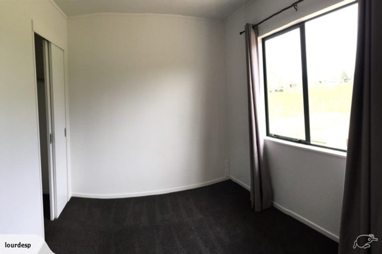 Photo of property in 12 Joyce Adams Place, Waimauku, 0883