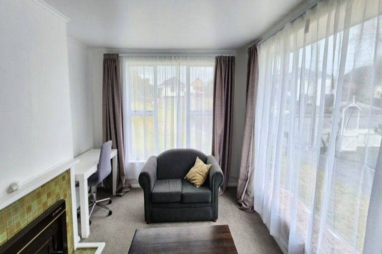 Photo of property in 17 Aotea Street, Welbourn, New Plymouth, 4312